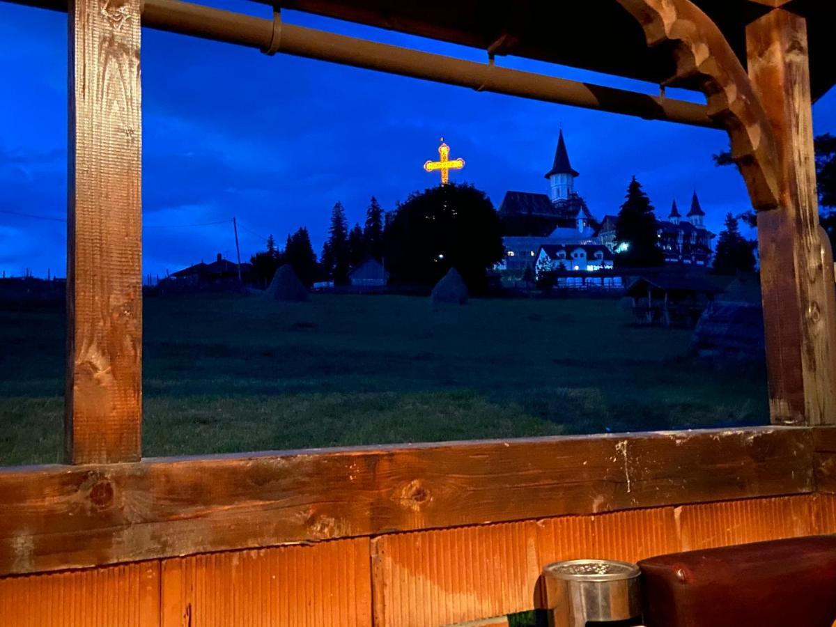 Cabana Vlad 1 Piatra Fantanele Exteriör bild