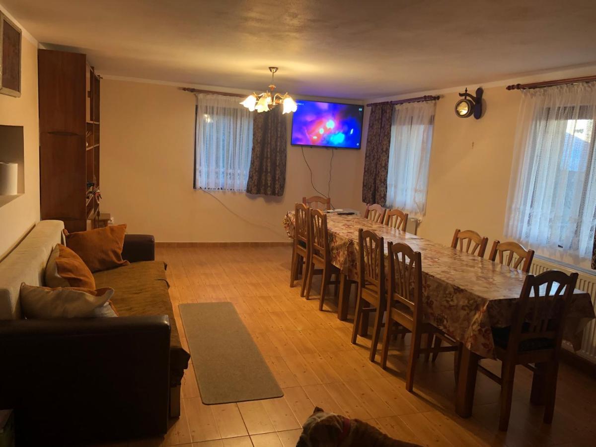 Cabana Vlad 1 Piatra Fantanele Exteriör bild
